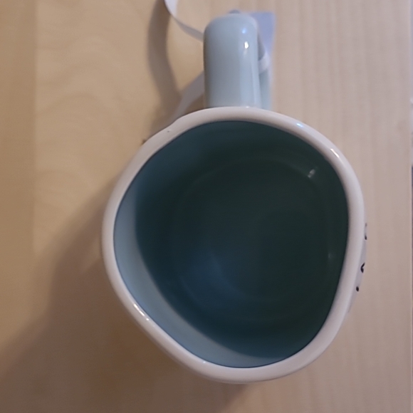 Rae Dunn Frozen Olaf Warm Hugs Mug - Picture 3 of 4